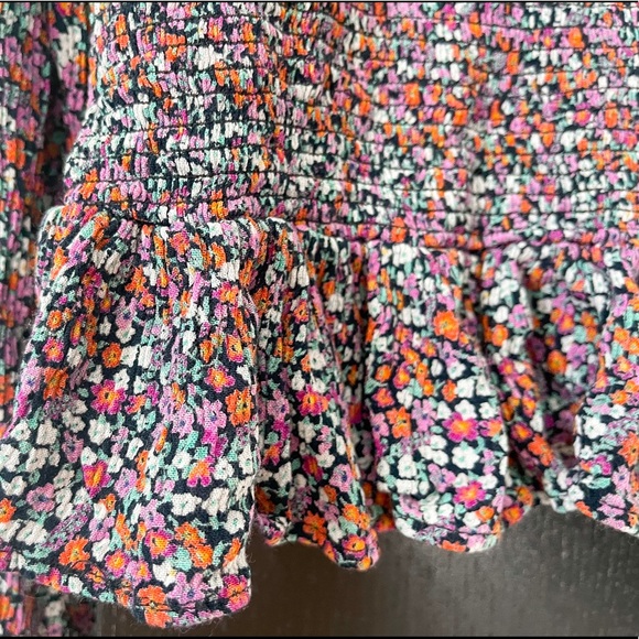Patrons of Peace Floral Smocked Longsleeve Top - Picture 6 of 9